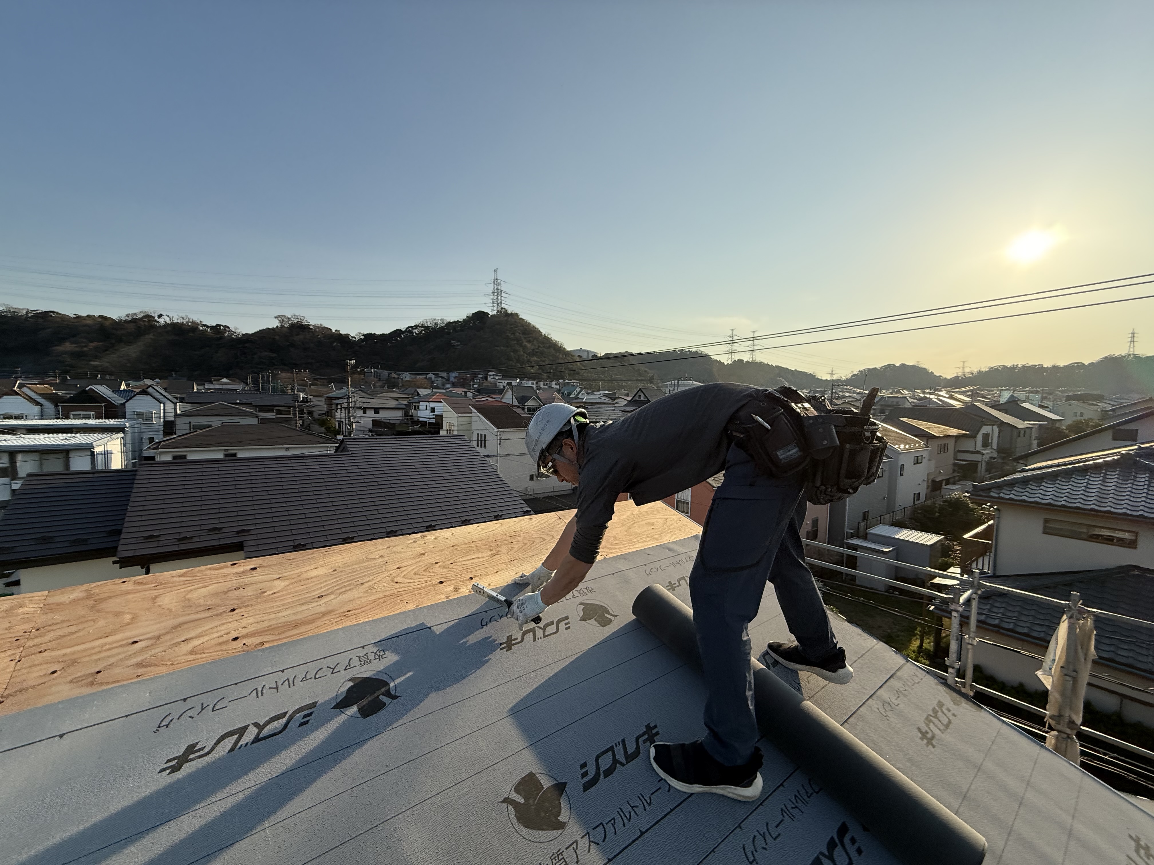 屋根のプロフェッショナル、あなたの住まいを守ります！