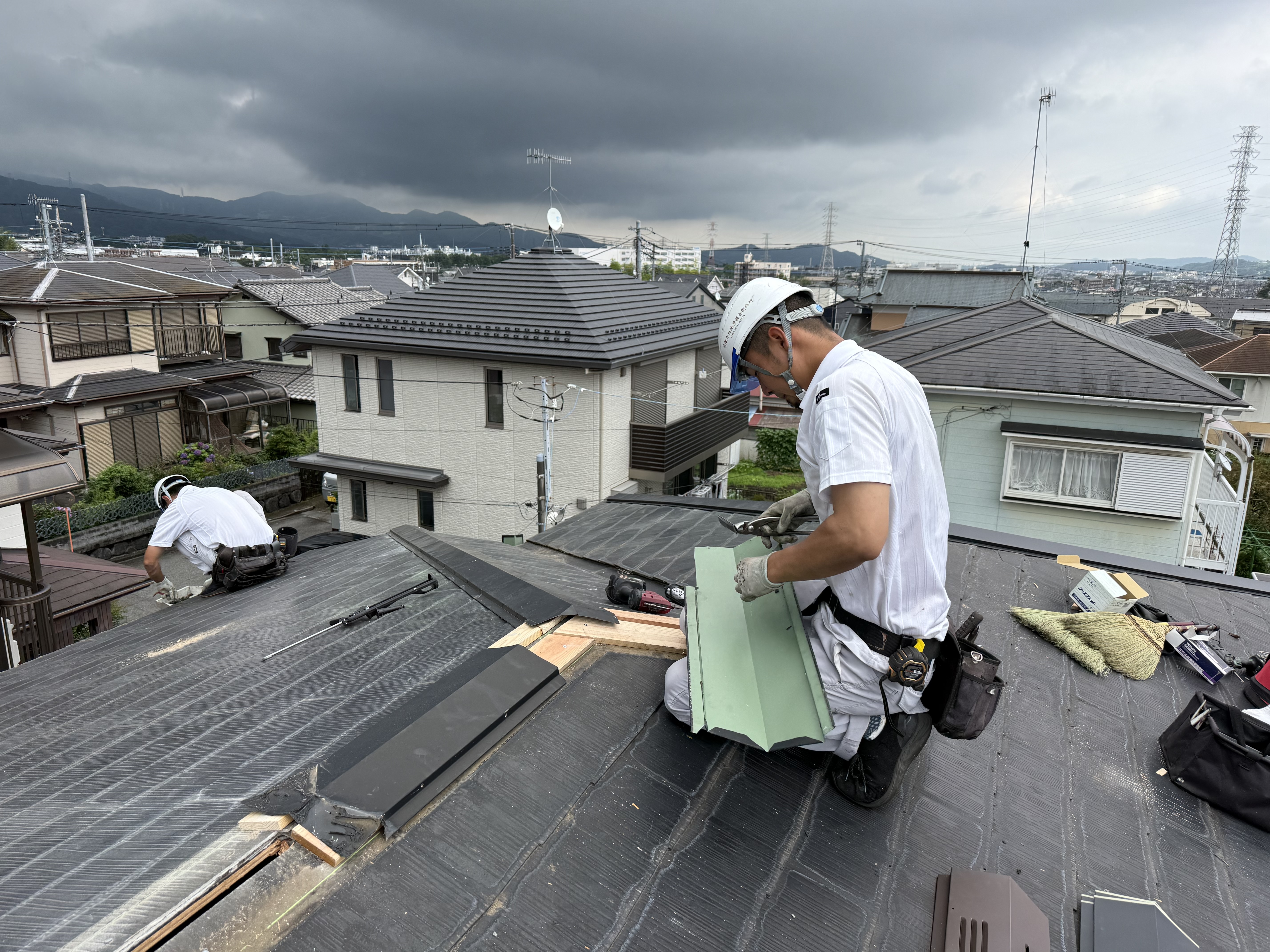 実績豊富な職人が選ぶ、あなたに最適な屋根素材
